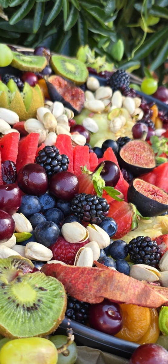 A moment with our Fresh fruit Graze